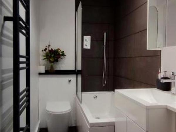 Birds Nest Residency : photo 5 de la chambre chambre double avec salle de bains privative