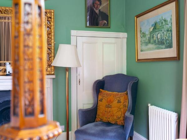 Grosvenor Villa : photo 5 de la chambre chambre double avec salle de bains privative