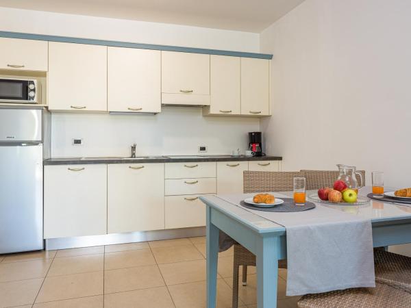 Residence Superior Del Mar : photo 2 de la chambre two-bedroom apartment with balcony (6 people)