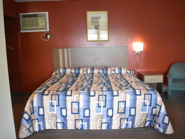 South Hills Motel : photo 2 de la chambre chambre lit king-size
