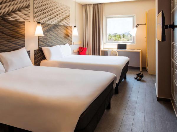 Ibis Mazatlan Marina : photo 1 de la chambre chambre avec 2 lits doubles