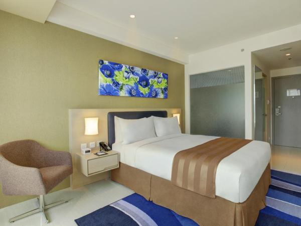 Holiday Inn Express Jakarta International Expo, an IHG Hotel : photo 2 de la chambre chambre standard lit queen-size