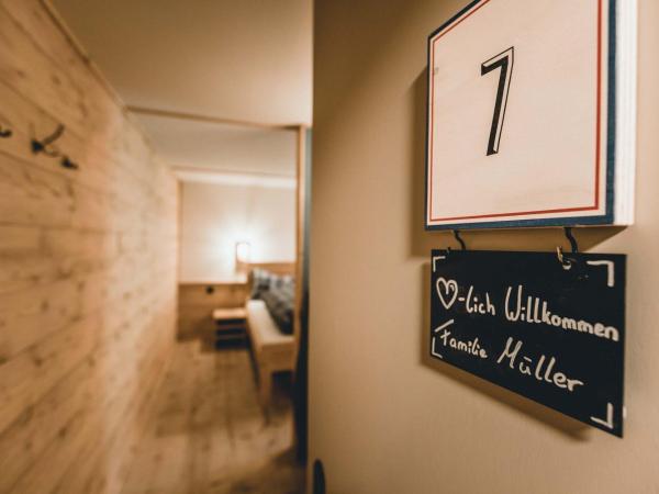 Alpenblick Bergrestaurant & Hotel : photo 5 de la chambre chambre quadruple