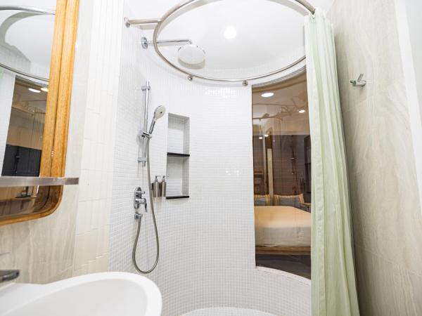 Pastell Oldtown Chiang Mai SHA Extra Plus : photo 10 de la chambre chambre lits jumeaux deluxe avec balcon