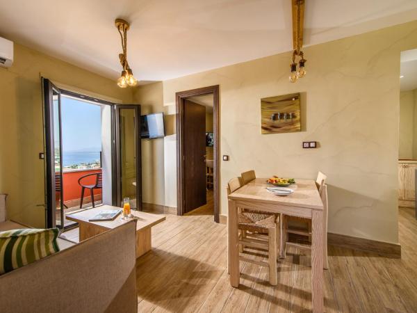 Esperides Resort Crete, The Authentic Experience : photo 6 de la chambre suite 2 chambres deluxe avec jacuzzi extérieur - vue sur mer