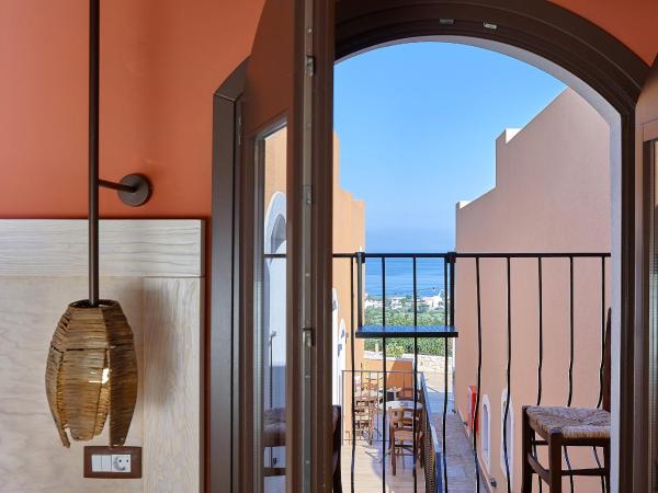 Esperides Resort Crete, The Authentic Experience : photo 6 de la chambre suite 1 chambre deluxe en duplex