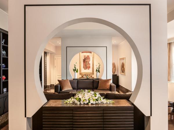 Oaks Ibn Battuta Gate Dubai : photo 2 de la chambre two-bedroom royal suite with free shuttle bus to public beach