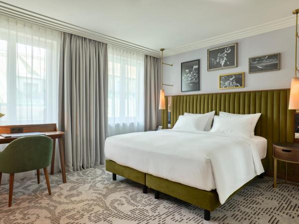 Hotel Saski Krakow Curio Collection by Hilton : photo 4 de la chambre chambre lit king-size accessible aux personnes à mobilité réduite - cour