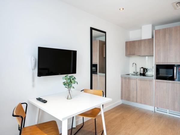 Staycity Aparthotels Birmingham Jewellery Quarter : photo 3 de la chambre studio - accessible aux personnes à mobilité réduite
