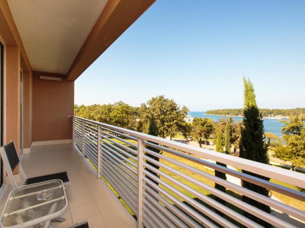 Hotel Molindrio Plava Laguna : photo 4 de la chambre suite avec balcon - vue sur mer