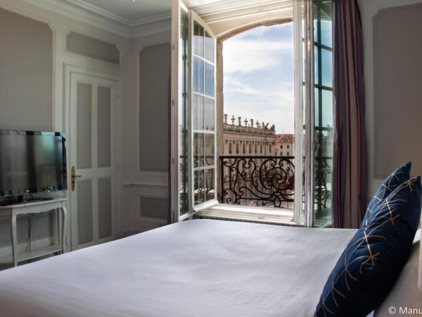 Grand Hotel De La Reine - Place Stanislas : photo 2 de la chambre chambre double royale - vue sur place stanislas