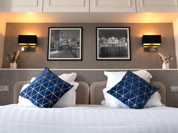 Grand Hotel De La Reine - Place Stanislas : photo 10 de la chambre chambre double supérieure - vue latérale sur rue