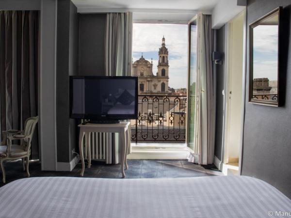 Grand Hotel De La Reine - Place Stanislas : photo 10 de la chambre chambre double deluxe - vue latérale sur rue