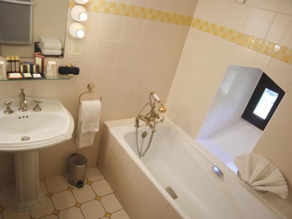 Chateau De La Caze : photo 4 de la chambre suite junior avec terrasse