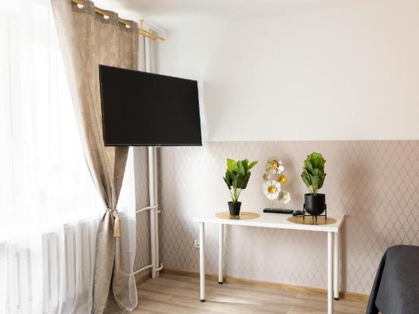 ClickTheFlat Żurawia Street Apart Rooms : photo 2 de la chambre chambre double avec salle de bains commune