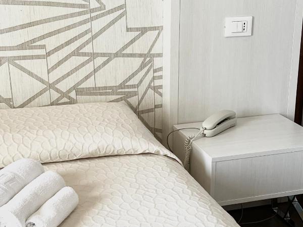 Hotel Villa Paola : photo 4 de la chambre chambre quadruple confort