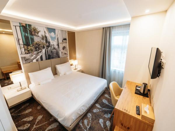 Lábasház Debrecen : photo 1 de la chambre chambre lit king-size