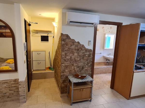 Residence La Villetta : photo 2 de la chambre studio