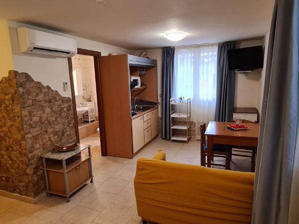 Residence La Villetta : photo 4 de la chambre studio