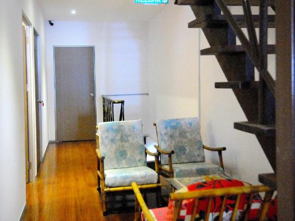 Thirty Three Stewart Houze : photo 5 de la chambre chambre double standard avec salle de bains commune