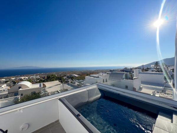 ArmonOia Suites : photo 7 de la chambre chambre double deluxe avec balcon - vue sur mer