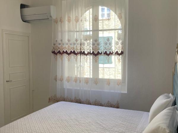 Maison du Cloitre Couvent des Carmes : photo 7 de la chambre appartement