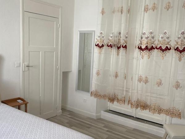 Maison du Cloitre Couvent des Carmes : photo 9 de la chambre appartement