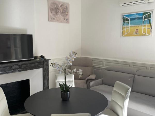 Maison du Cloitre Couvent des Carmes : photo 1 de la chambre appartement