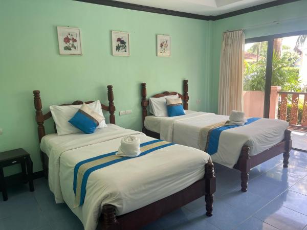 Lanta Seafront Resort : photo 1 de la chambre chambre lits jumeaux deluxe