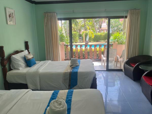 Lanta Seafront Resort : photo 2 de la chambre chambre lits jumeaux deluxe
