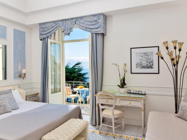 Luxury Villa Excelsior Parco : photo 2 de la chambre chambre double deluxe - vue sur mer