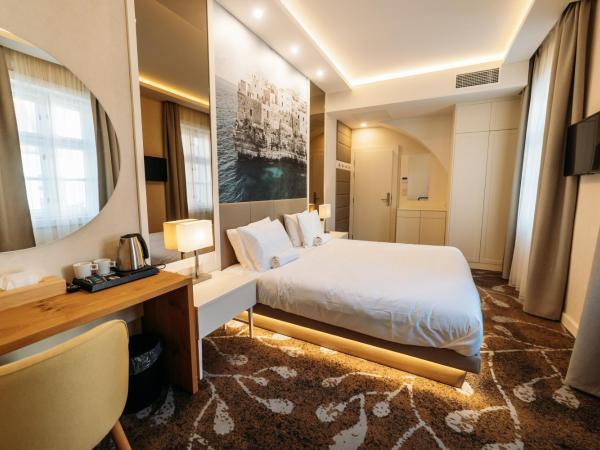 Lábasház Debrecen : photo 1 de la chambre chambre lit king-size