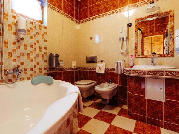 Kulacs Csarda Panzio : photo 9 de la chambre suite