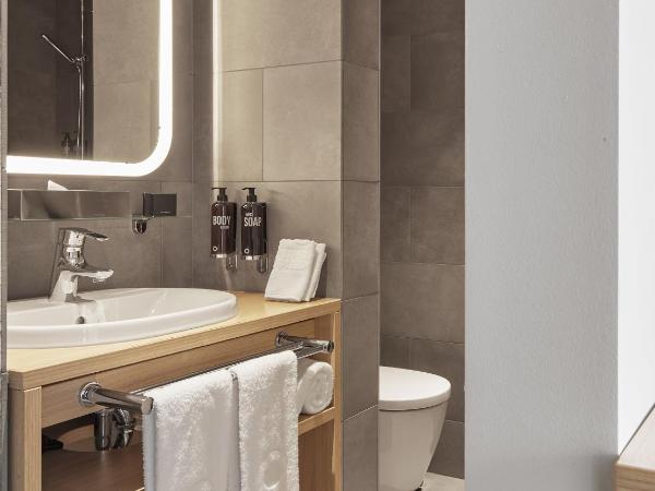 Center Hotels Laugavegur : photo 3 de la chambre chambre deluxe double ou lits jumeaux