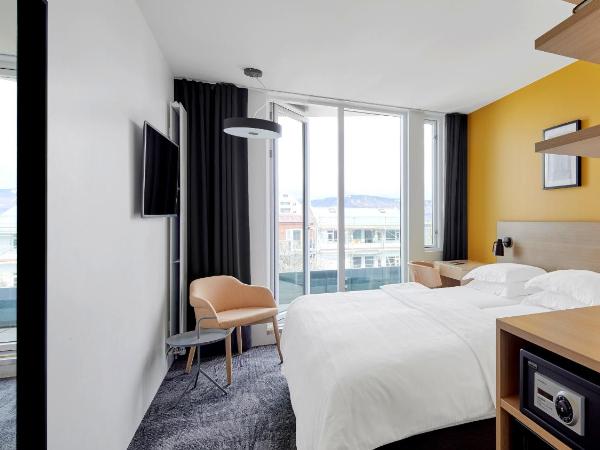 Center Hotels Laugavegur : photo 1 de la chambre chambre deluxe double ou lits jumeaux