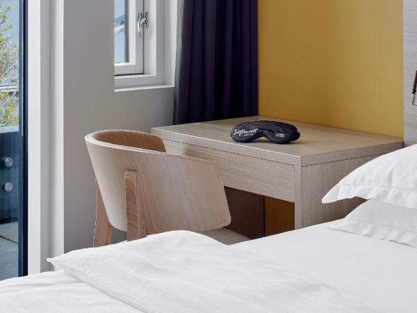 Center Hotels Laugavegur : photo 2 de la chambre chambre deluxe double ou lits jumeaux