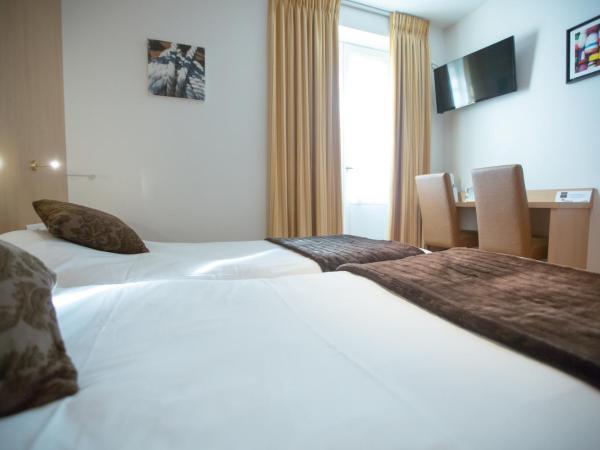 Hotel Balmoral Dinard : photo 6 de la chambre chambre lits jumeaux suprieure