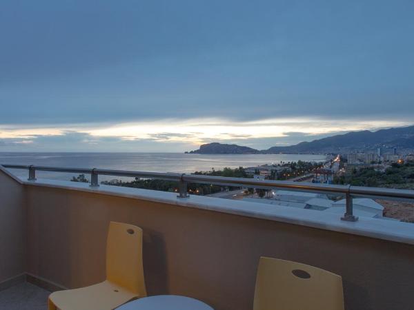 Michell Hotel & Spa - Adult Only - Ultra All Inclusive : photo 3 de la chambre chambre double ou lits jumeaux standard - vue latérale sur mer - réservée aux adultes