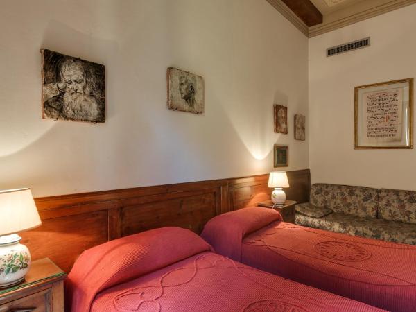 Guest House Morandi : photo 7 de la chambre chambre double ou lits jumeaux