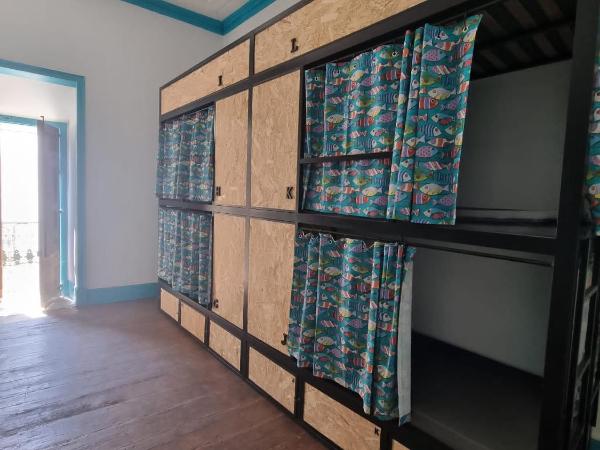 St. António 49 : photo 2 de la chambre lit dans dortoir mixte de 12 lits