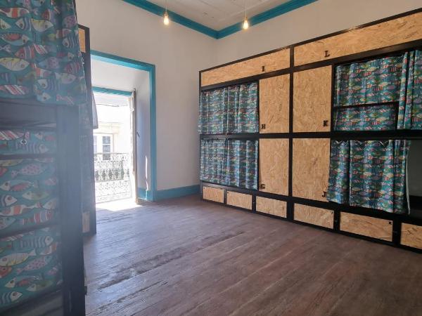 St. António 49 : photo 3 de la chambre lit dans dortoir mixte de 12 lits