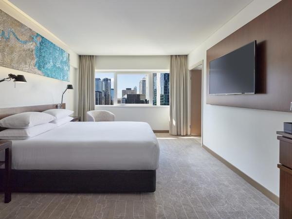Hyatt Regency Brisbane : photo 5 de la chambre chambre lit queen-size avec douche à l'italienne - accessible aux personnes à mobilité réduite