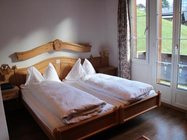 Hotel Sonnenberg : photo 4 de la chambre chambre lits jumeaux - vue sur montagne