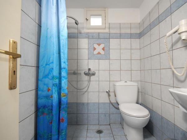 Barbouni Hotel & Studios : photo 4 de la chambre chambre double ou lits jumeaux