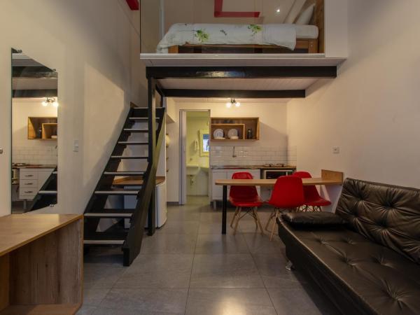 BH Studios Hotel Brás : photo 10 de la chambre appartement en duplex