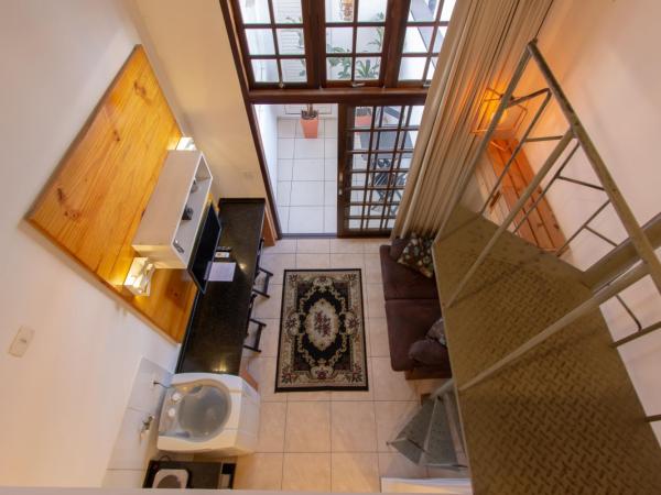 BH Studios Hotel Brás : photo 10 de la chambre appartement avec terrasse