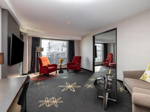 SkyCity Hotel Auckland : photo 5 de la chambre suite premium lit king-size