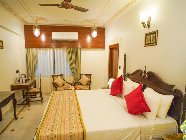 The Amar Mahal by Trulyy : photo 1 de la chambre chambre double supérieure