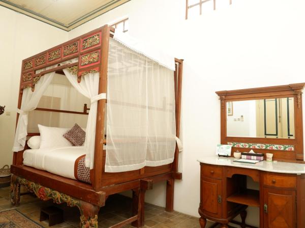nDalem Natan Royal Heritage : photo 5 de la chambre chambre double deluxe