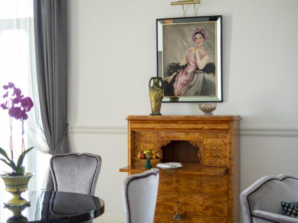 Grand Hotel Des Etrangers : photo 8 de la chambre suite présidentielle
